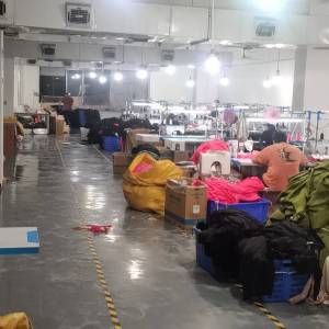 依美多服装公司