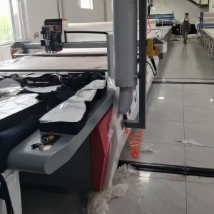 上海博廷服饰有限公司