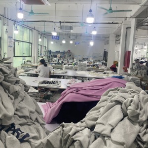 广州莱特制衣厂