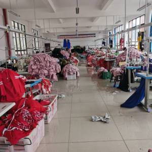 育青蓝(丘北)制衣有限公司