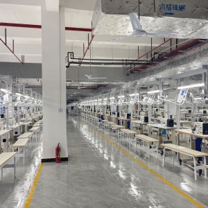 广州华煜时装有限公司