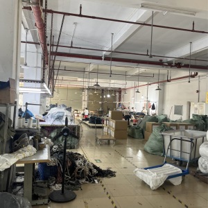 中山市巨石服饰有限公司