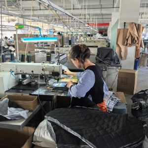 龙翔商贸有限公司