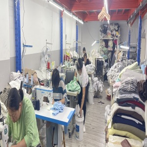 青岛双露服装有限公司