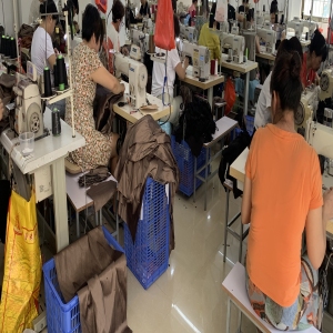 湛江市赤坎区东鑫服装厂