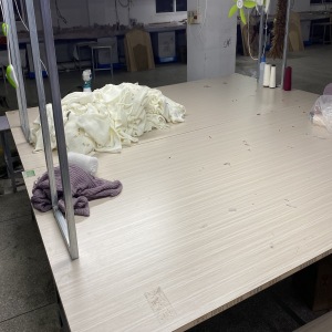 东楷毛织服饰有限公司