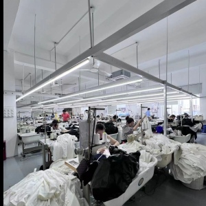 肃宁县龙奔服装有限公司