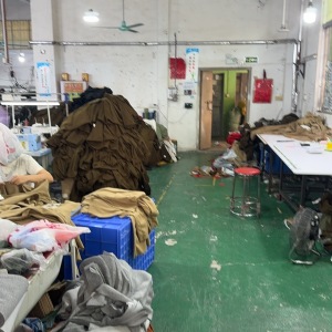 广州妍希纶美服装有限公司