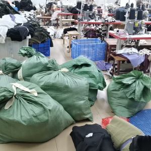 惠州市赢创服饰有限公司。