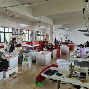 万年县凯雅箱包有限公司