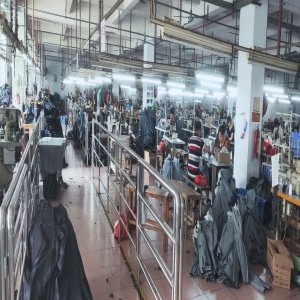 广州雅莱服装有限公司