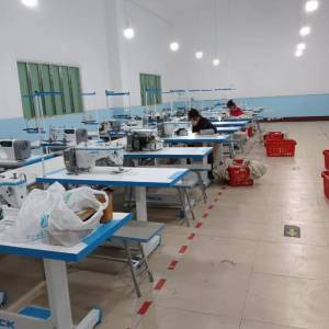 潜江市丽锦服饰