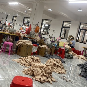 宸汐服装加工厂