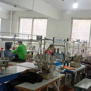 新郑程威峰服装厂