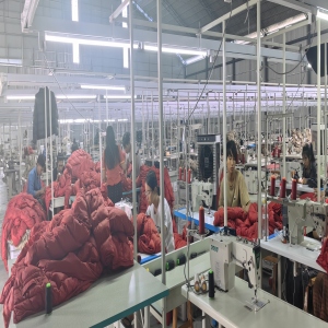 湖北天天户外服装厂