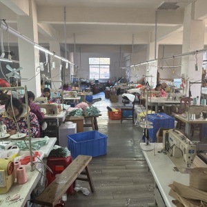 万载县兴龙被服加工厂