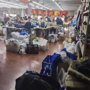 南涧县学娟无族服饰传永加工有限公司