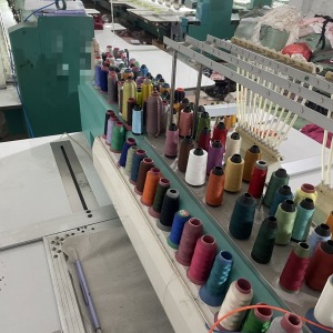 宏兴激光十五色高速电脑绣花厂