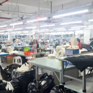 伊美颜服装有限公司