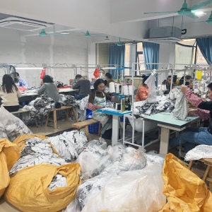 天欣服饰有限公司