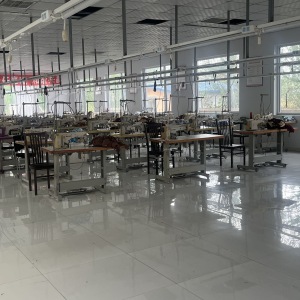 兴城市沐梓服装厂