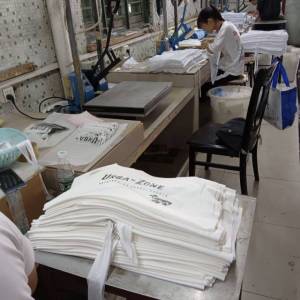 东雅服装印花工艺厂