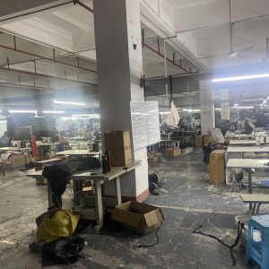 曼雅服装加工厂