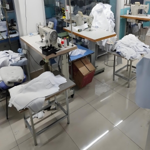 顺杰服装加工厂