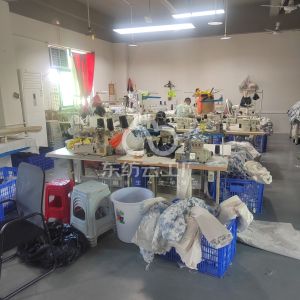 深圳依城服装厂