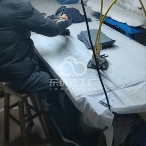 东莞市万裕服饰有限公司