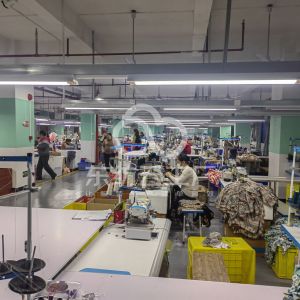 广州灵源服装公司