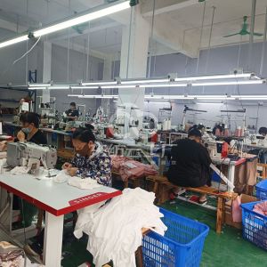 龙茂服制有限公司