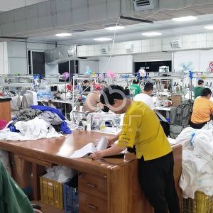 广州市白云区鹤龙澳博致新制衣厂