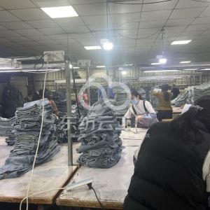 广州川东服装服饰有限公司