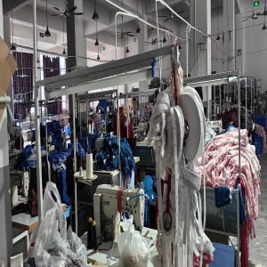 赫山区三木洛丽塔制衣厂