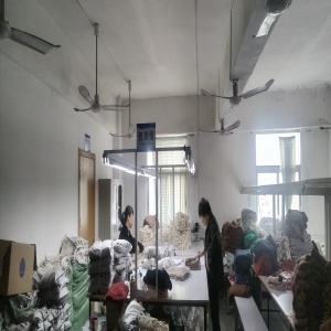 中山市叠盈服饰有限公司