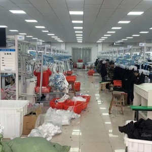 品源服装有限公司