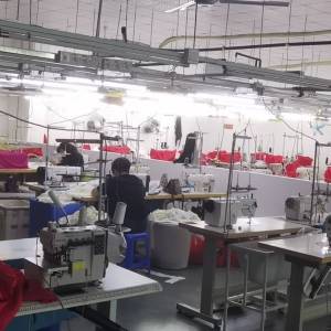 深圳市华峰制衣厂