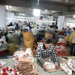 湖南省茶陵县路哥服饰