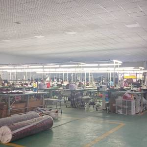 河南风行衣凯服饰有限公司