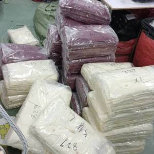 鸿特宝针织毛衣工厂