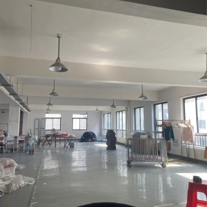 嘉兴四季印象服饰有限公司