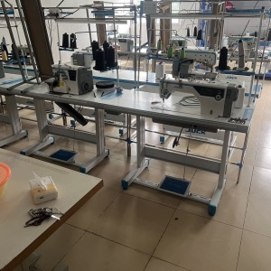 广州市迷曼时尚服饰商贸有限公司