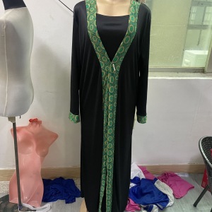 妮华服装加工厂