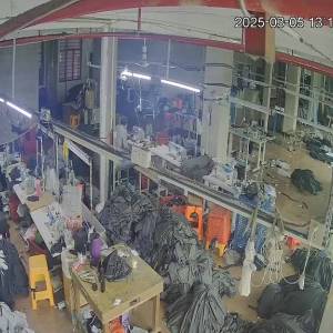 泉州市晋江市龙湖镇吉吉龙服装厂