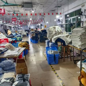 三姐服装有限公司