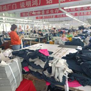 达州市达川区明鸿制衣厂