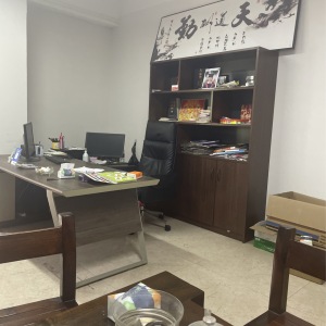 东莞市艾尚褶衣服饰有限公司