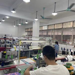 东莞市蓝梦服饰有限公司