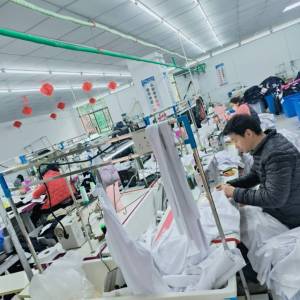 马嘶桥路华旭科技园一楼方和伟制衣厂